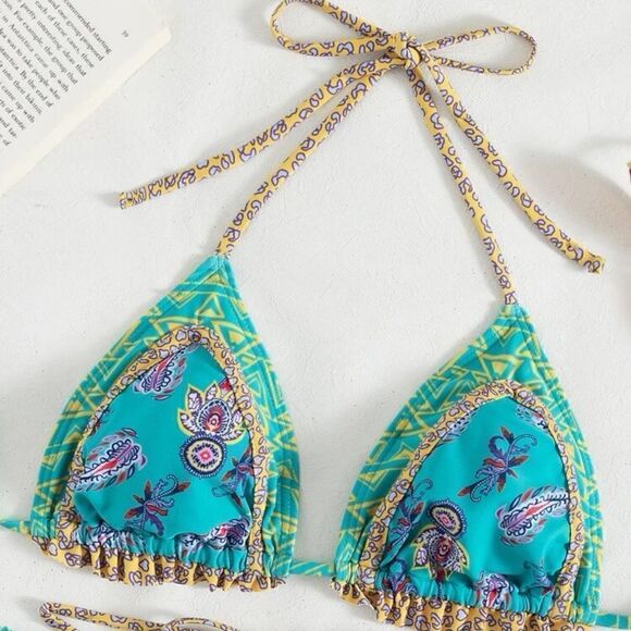 Bikini LUXE Santorini Triangle Bikini Swimsuit Set - Picture 8 of 9